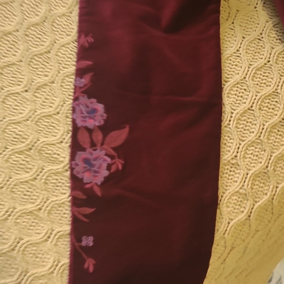 Sundance Posh Velveteen Embroidered Jeans in 'Boysenberry' - Size 27 - Picture 5 of 10